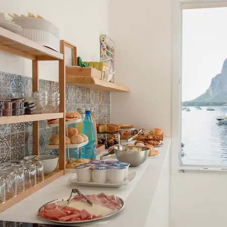 Bed & Breakfast Villaggio Dei Pescatori 4*